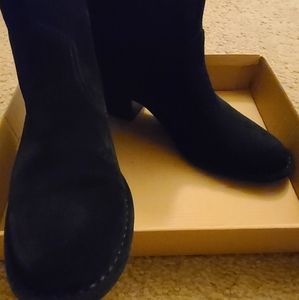 Ugg Bandara ancle suede boots